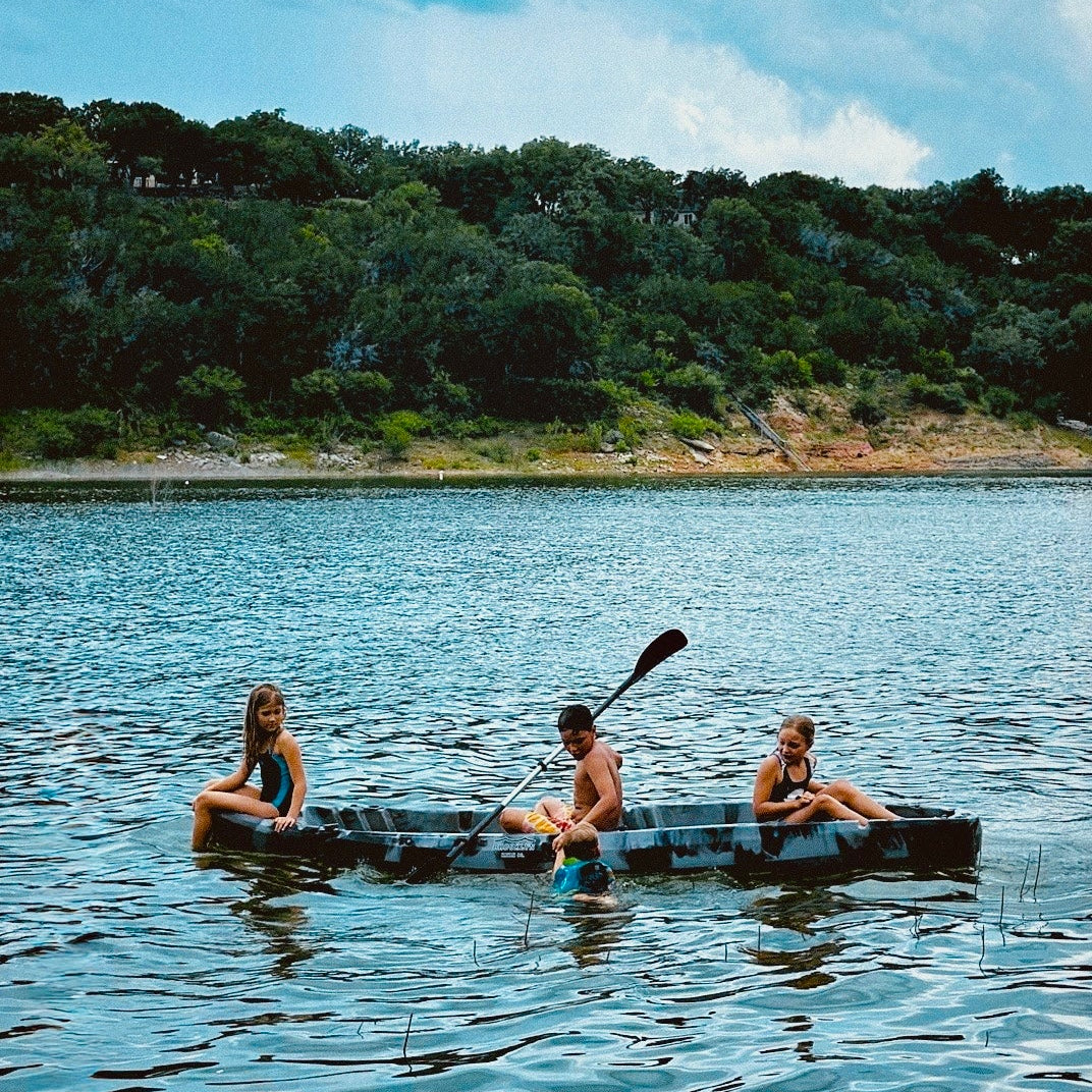 Lake Travis Tandem Kayak Rental – Full Day | Spicewood, TX | Austin Surf Lodge